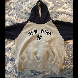 Boys Yankees hoodie